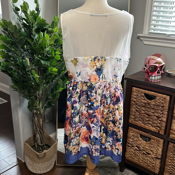 Zara Combined Crepe Dress With Flowers - Picture 7 of 10